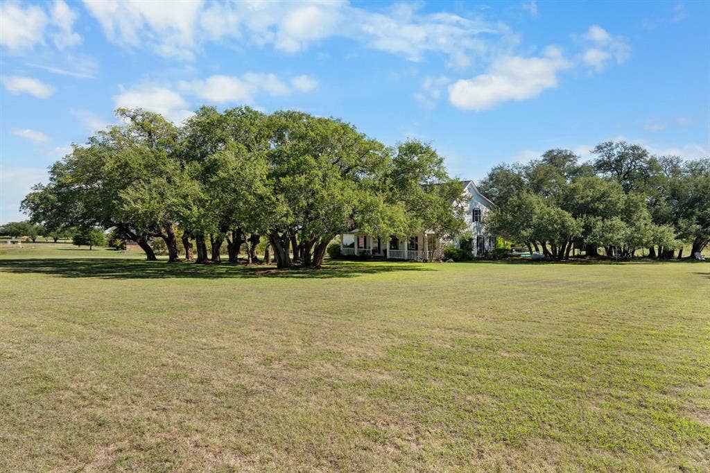 1540 Austin Hines Drive, China Spring, TX 76633 1540 Austin Hines Drive, China Spring, TX 76633
