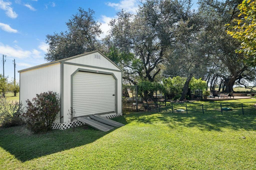 1540 Austin Hines Drive, China Spring, TX 76633 1540 Austin Hines Drive, China Spring, TX 76633