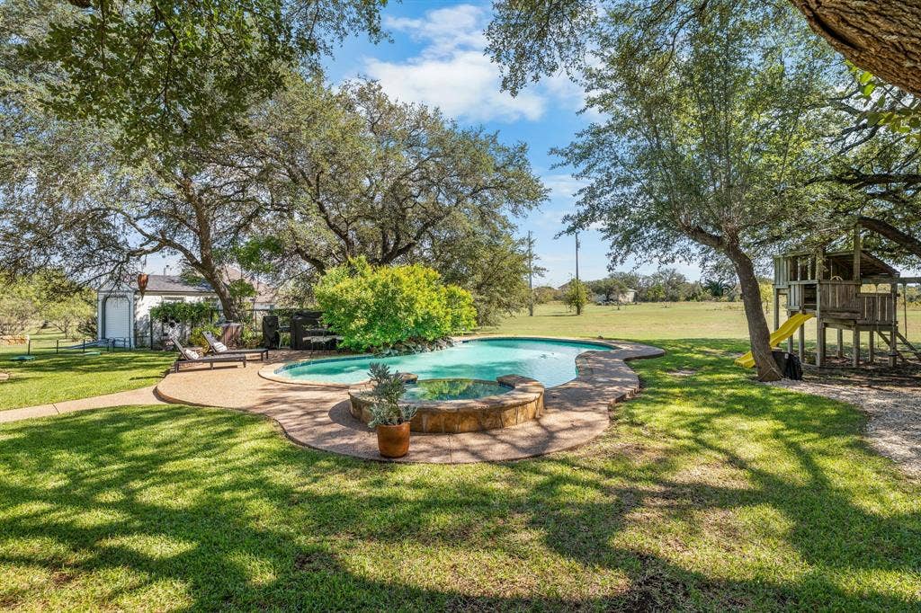 1540 Austin Hines Drive, China Spring, TX 76633 1540 Austin Hines Drive, China Spring, TX 76633