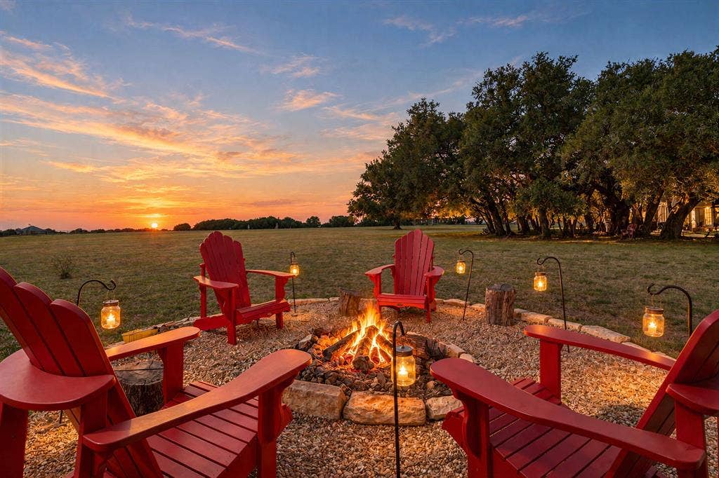 1540 Austin Hines Drive, China Spring, TX 76633 1540 Austin Hines Drive, China Spring, TX 76633