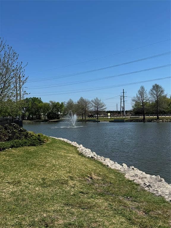 Fishing, walking & bike trails,
