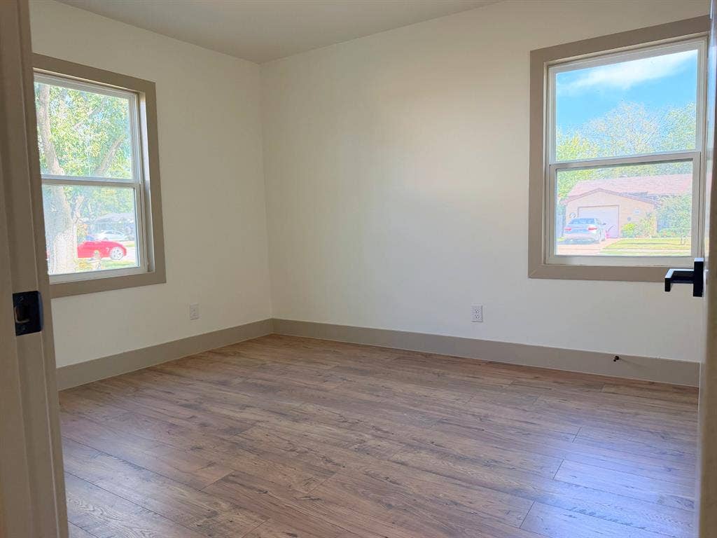 2219 Morgan Street, Irving, TX 75062