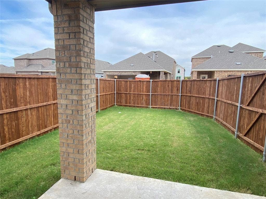 2824 Greene Street, Celina, TX 75009 2824 Greene Street, Celina, TX 75009