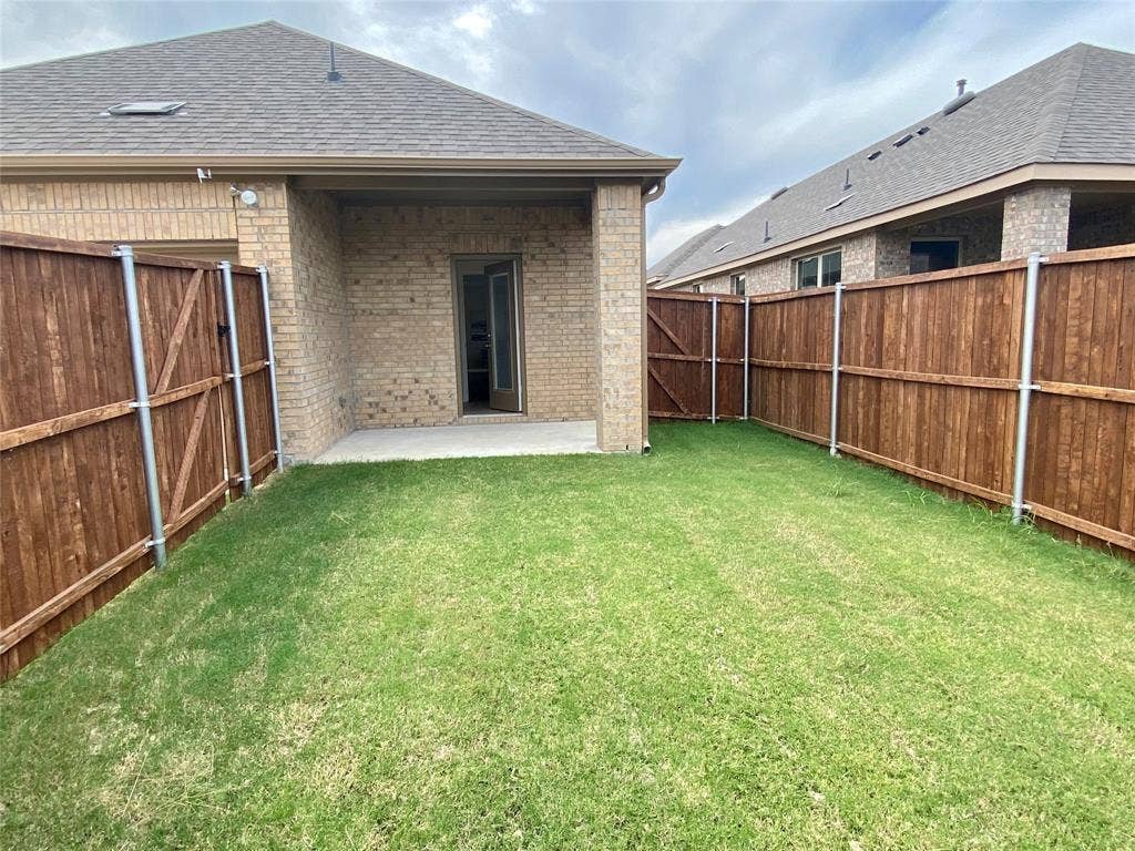 2824 Greene Street, Celina, TX 75009 2824 Greene Street, Celina, TX 75009