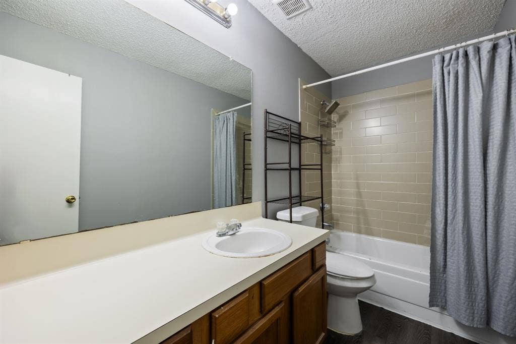 446 Appomattox Drive, Mesquite, TX 75149 446 Appomattox Drive, Mesquite, TX 75149