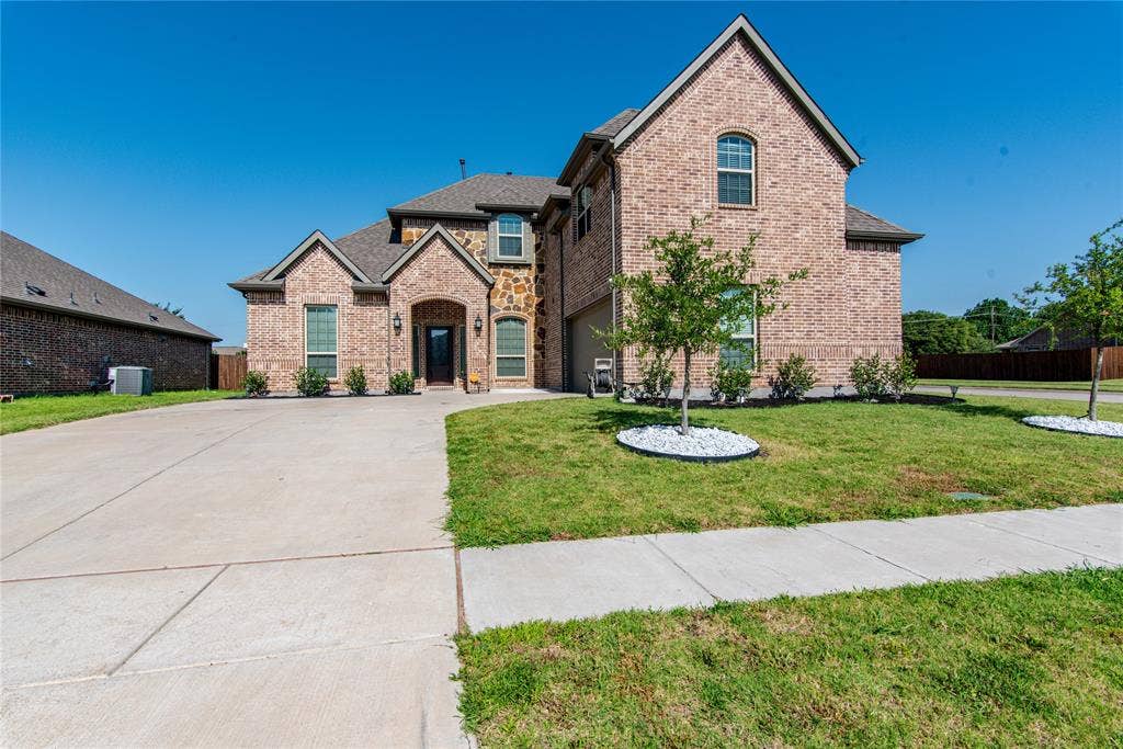 5301 Hidden Creek Road, Garland, TX 75043 5301 Hidden Creek Road, Garland, TX 75043