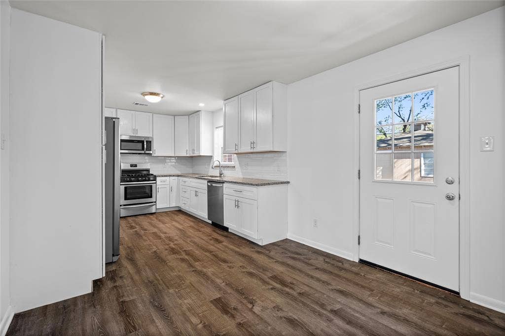 6439 Fisher Road, Dallas, TX 75214 6439 Fisher Road, Dallas, TX 75214