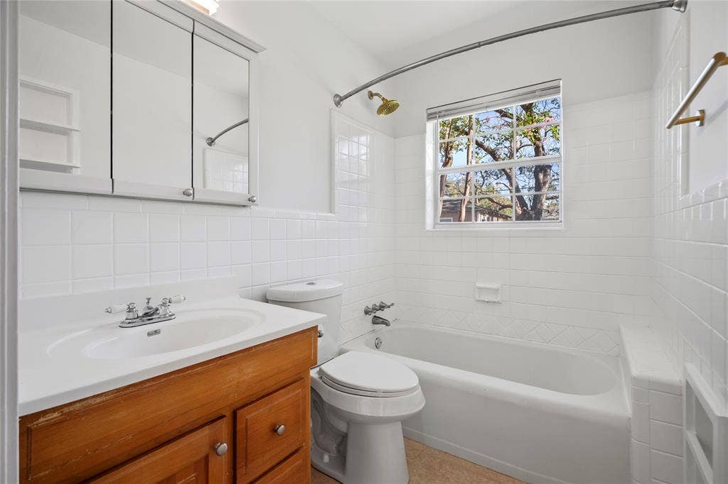 6439 Fisher Road, Dallas, TX 75214 6439 Fisher Road, Dallas, TX 75214