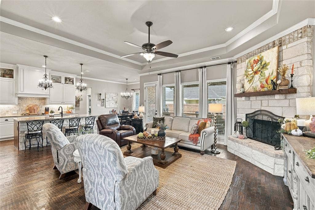 105 Piper Parkway, Waxahachie, TX 75165