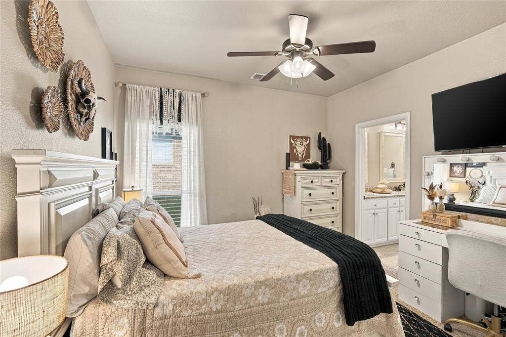105 Piper Parkway, Waxahachie, TX 75165