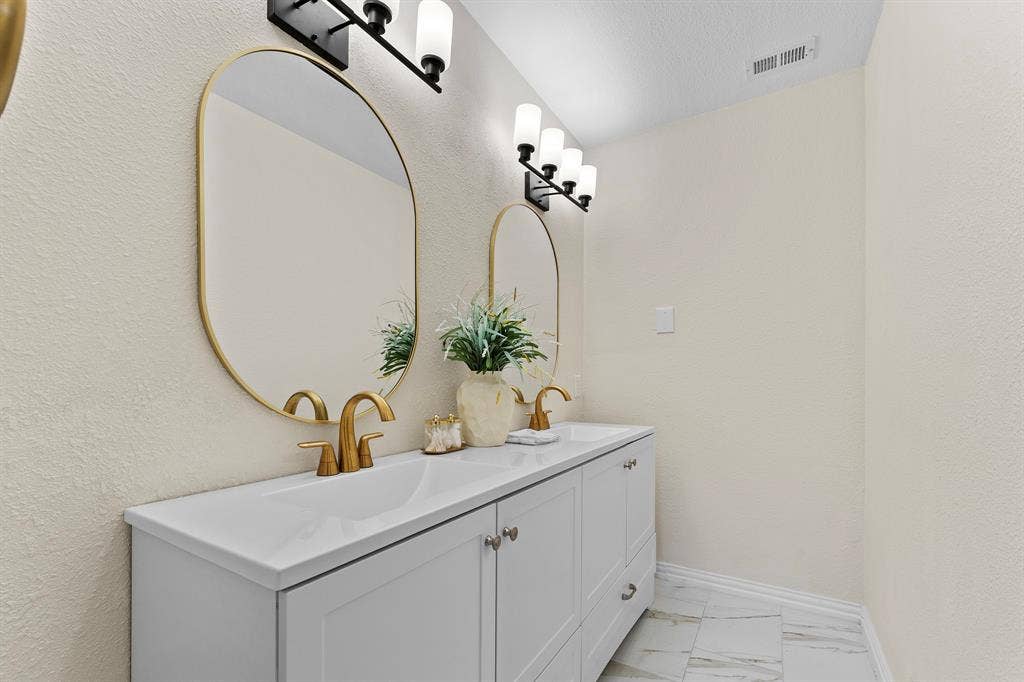 7250 Ridge Park Lane, Dallas, TX 75232 7250 Ridge Park Lane, Dallas, TX 75232