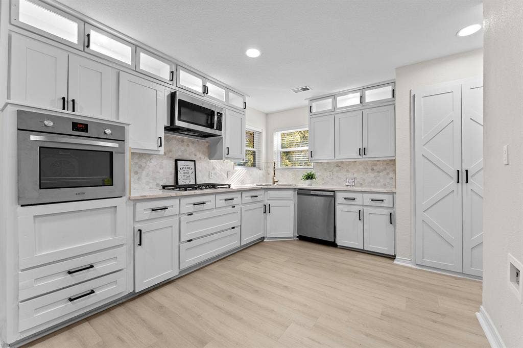 7250 Ridge Park Lane, Dallas, TX 75232 7250 Ridge Park Lane, Dallas, TX 75232