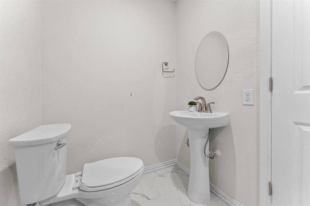 7250 Ridge Park Lane, Dallas, TX 75232 7250 Ridge Park Lane, Dallas, TX 75232