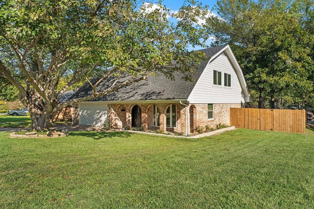 7250 Ridge Park Lane, Dallas, TX 75232 7250 Ridge Park Lane, Dallas, TX 75232