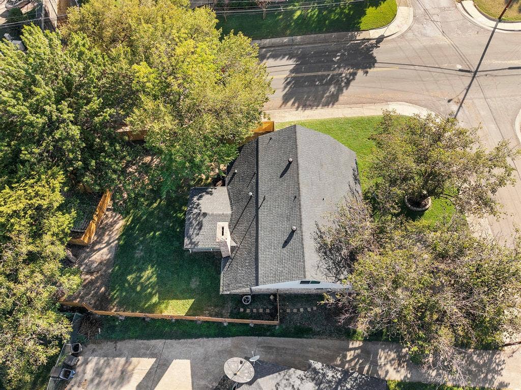 7250 Ridge Park Lane, Dallas, TX 75232 7250 Ridge Park Lane, Dallas, TX 75232