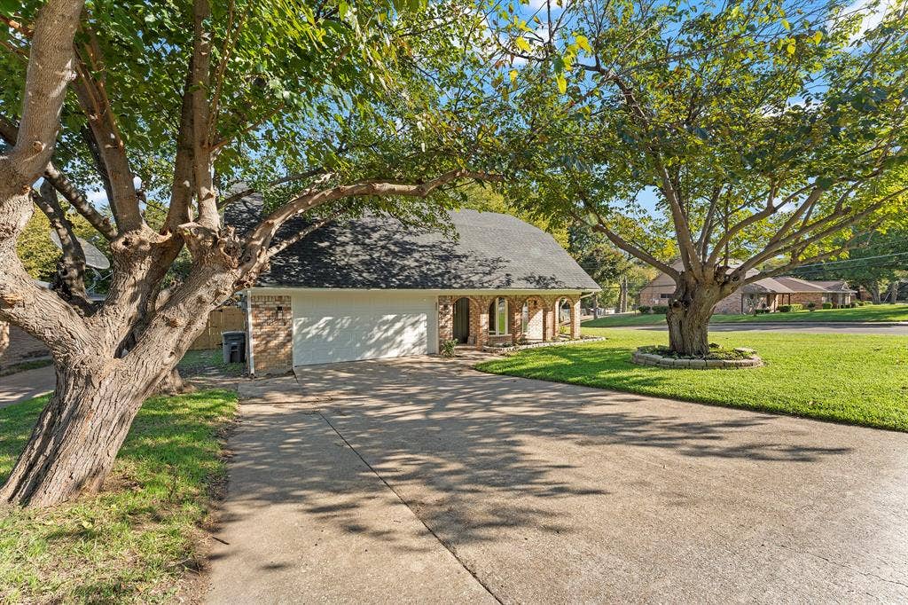 7250 Ridge Park Lane, Dallas, TX 75232 7250 Ridge Park Lane, Dallas, TX 75232