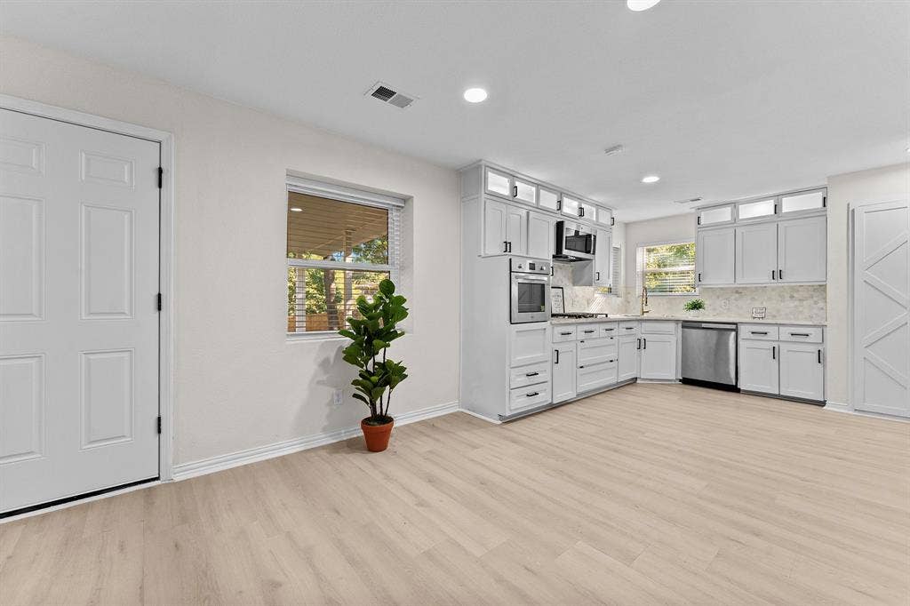 7250 Ridge Park Lane, Dallas, TX 75232 7250 Ridge Park Lane, Dallas, TX 75232