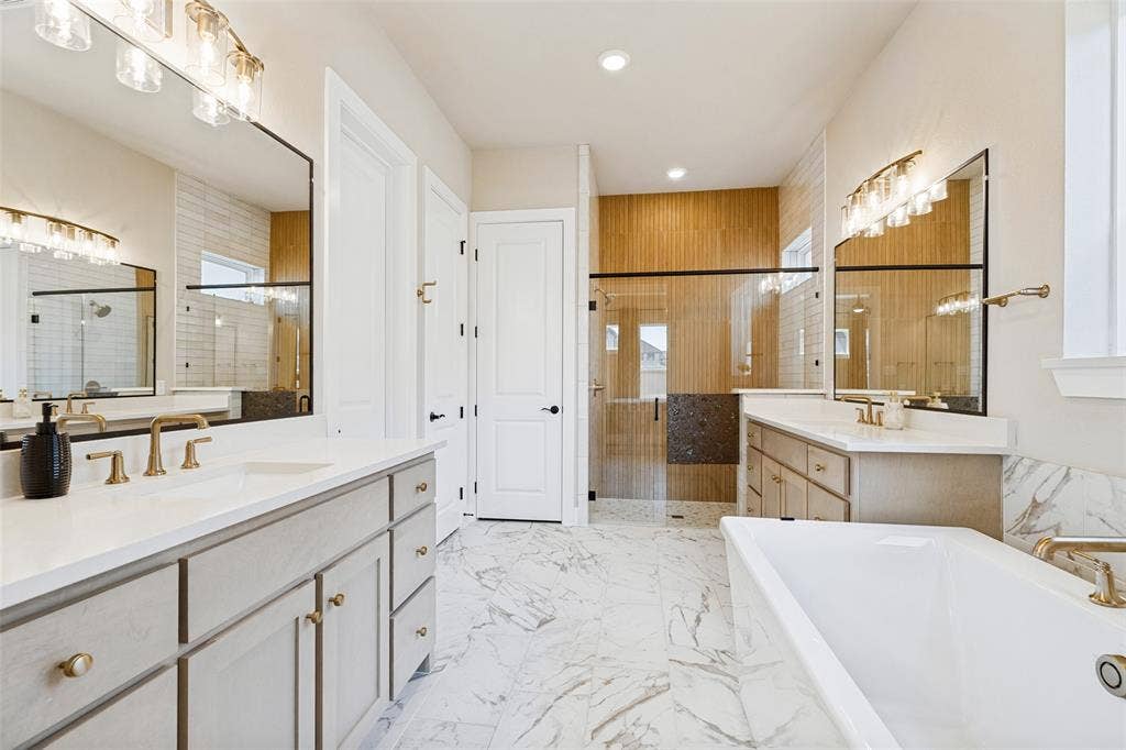 9282 Spindletree Drive, Frisco, TX 75035 9282 Spindletree Drive, Frisco, TX 75035
