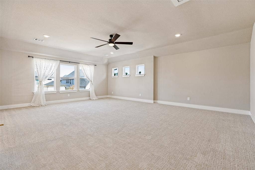 9282 Spindletree Drive, Frisco, TX 75035 9282 Spindletree Drive, Frisco, TX 75035