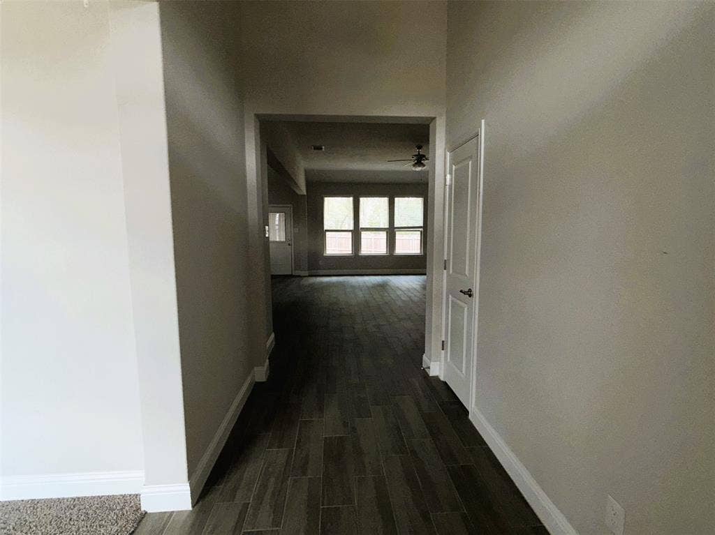 3728 Walnut Ridge Drive, Grand Prairie, TX 76065 Reverse view leads into open living area - the hub of the home.
