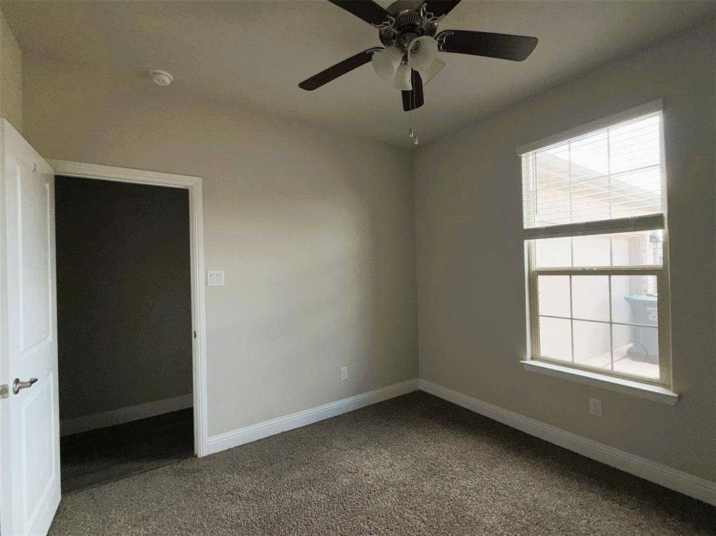3728 Walnut Ridge Drive, Grand Prairie, TX 76065 Third Bedroom.