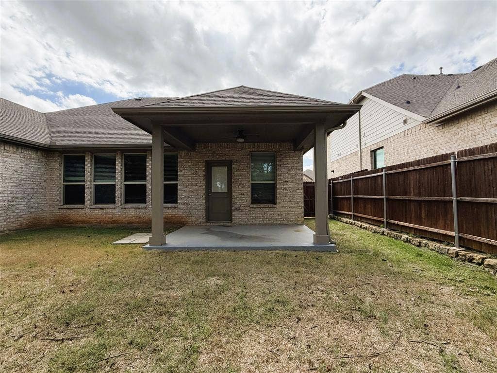 3728 Walnut Ridge Drive, Grand Prairie, TX 76065 Outdoor entertaining is a breeze with the large covered patio. Grilled steaks anyone?