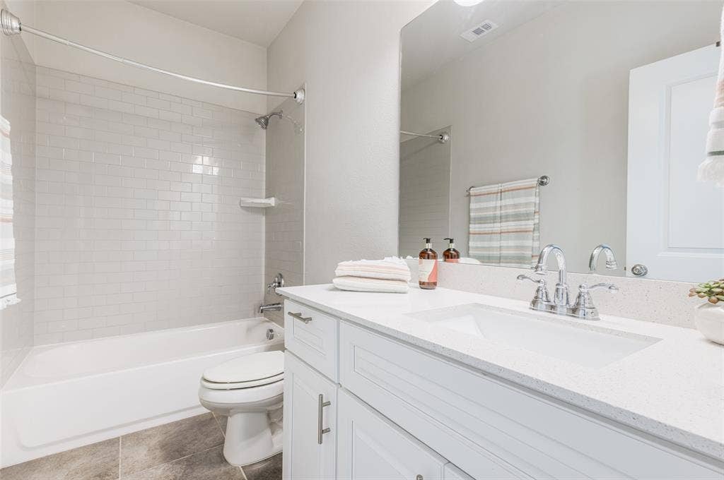 4580 Titus Circle, Plano, TX 75024 4580 Titus Circle, Plano, TX 75024