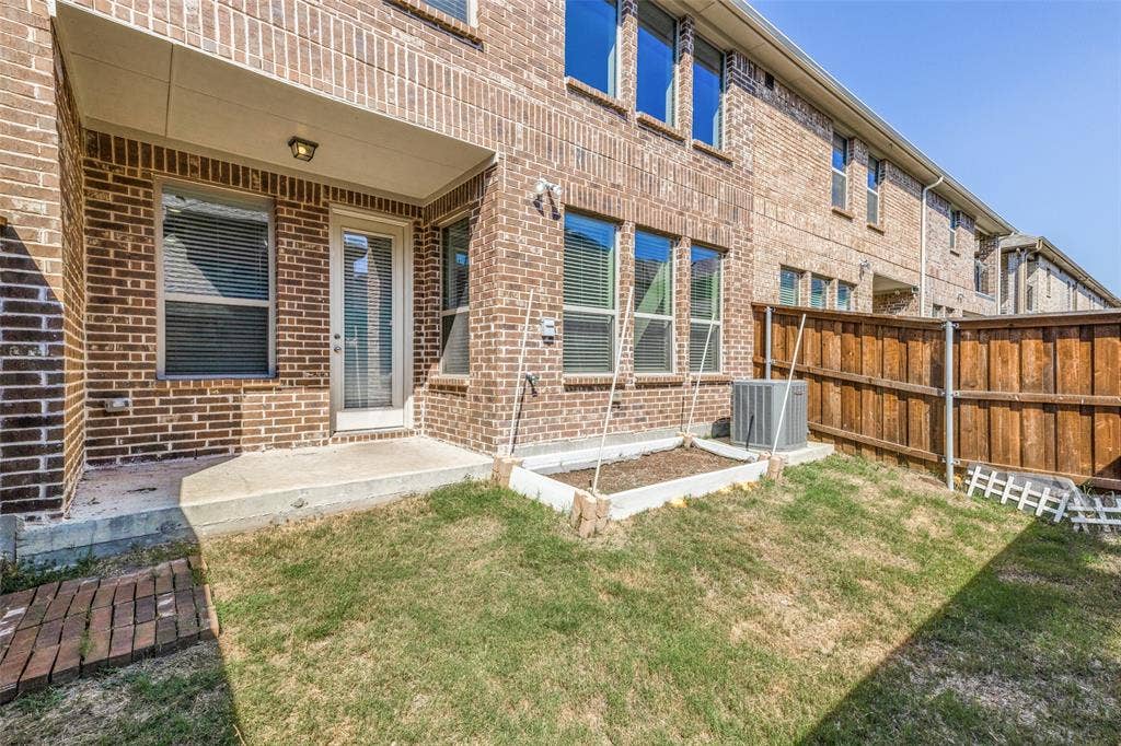 4580 Titus Circle, Plano, TX 75024 4580 Titus Circle, Plano, TX 75024