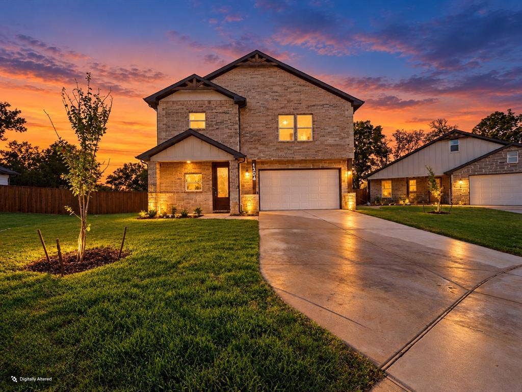 1204 Phoenix Drive, Athens, TX 75751