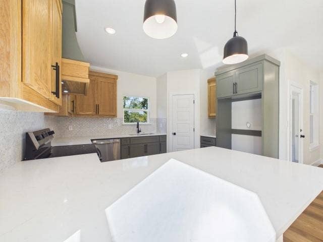 1204 Phoenix Drive, Athens, TX 75751