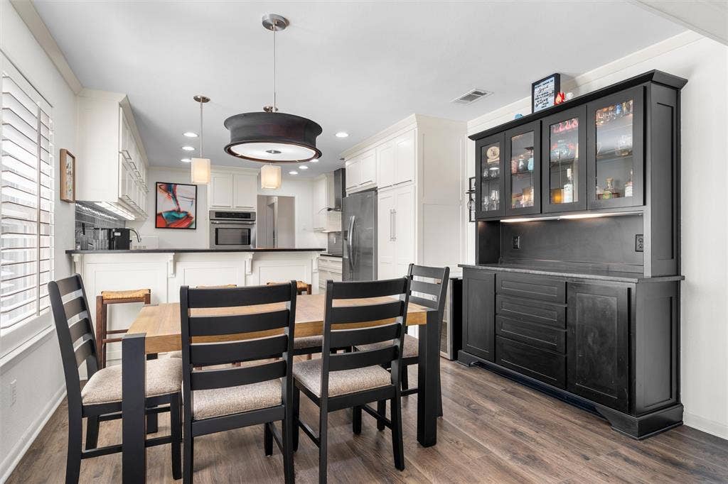 4324 Green Point Drive, Waco, TX 76710 4324 Green Point Drive, Waco, TX 76710