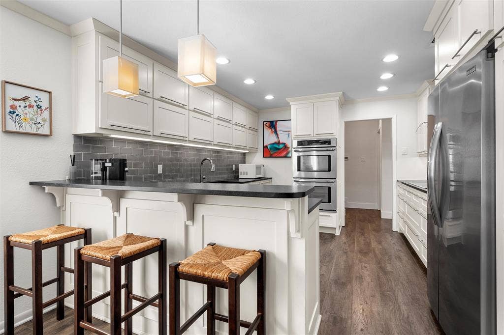 4324 Green Point Drive, Waco, TX 76710 4324 Green Point Drive, Waco, TX 76710