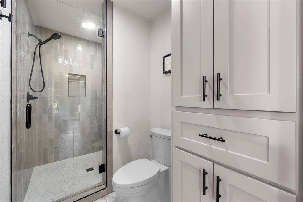 4324 Green Point Drive, Waco, TX 76710 4324 Green Point Drive, Waco, TX 76710