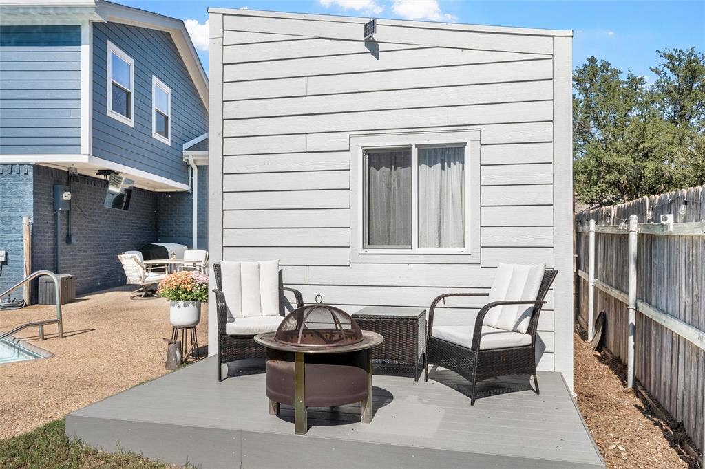 4324 Green Point Drive, Waco, TX 76710 4324 Green Point Drive, Waco, TX 76710