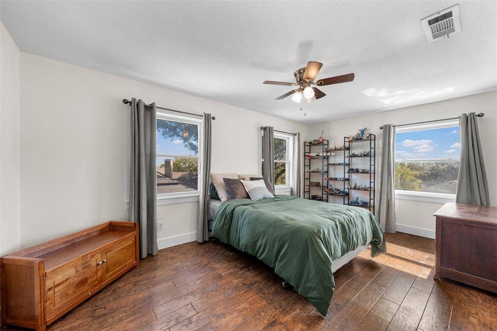 4324 Green Point Drive, Waco, TX 76710 4324 Green Point Drive, Waco, TX 76710