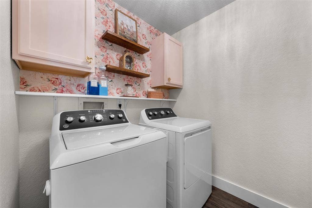 4324 Green Point Drive, Waco, TX 76710 4324 Green Point Drive, Waco, TX 76710