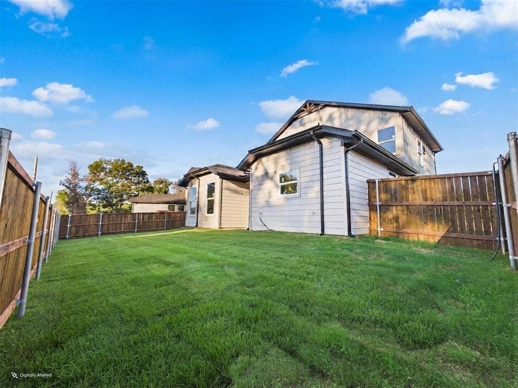 1206 Phoenix Drive, Athens, TX 75751 1206 Phoenix Drive, Athens, TX 75751