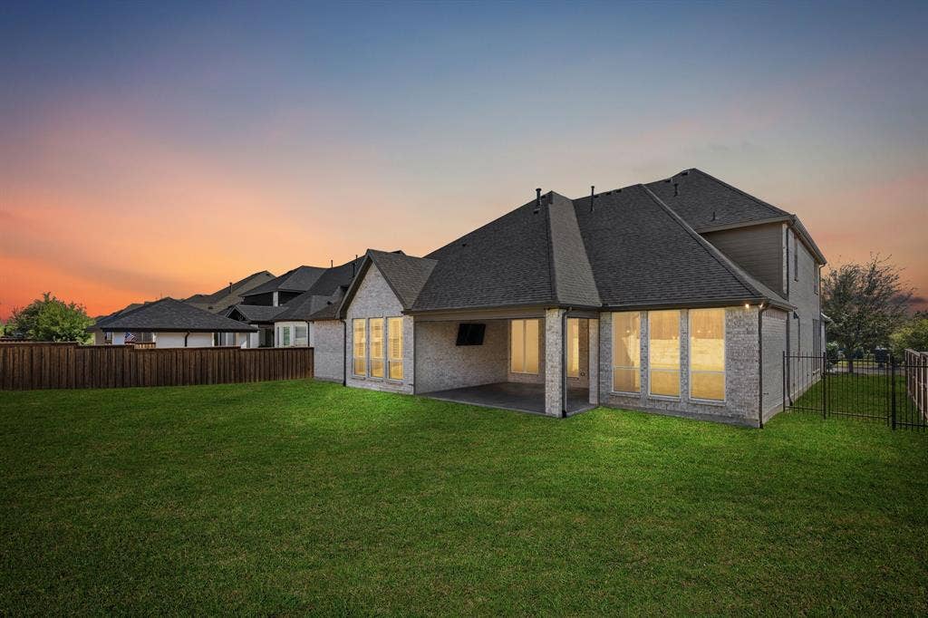 2111 Longmont Lane, Prosper, TX 75078 2111 Longmont Lane, Prosper, TX 75078