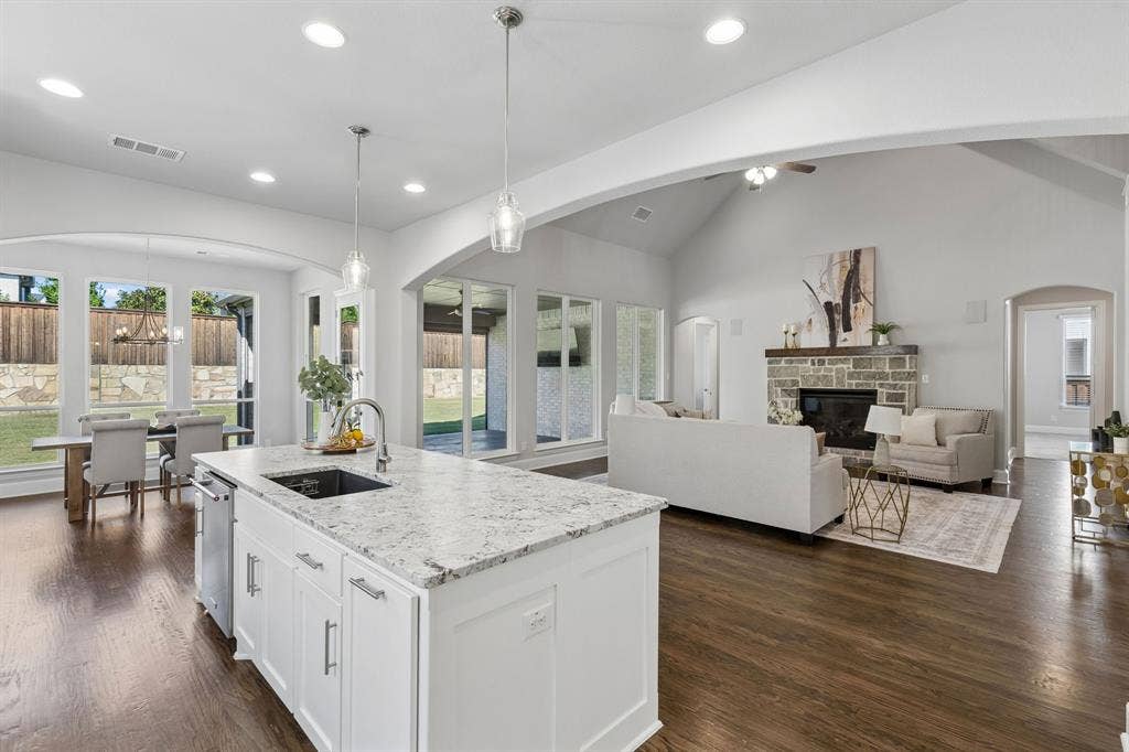 2111 Longmont Lane, Prosper, TX 75078 2111 Longmont Lane, Prosper, TX 75078