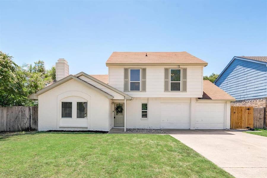 Property photo for 6717 Oriole Court, Fort Worth, TX