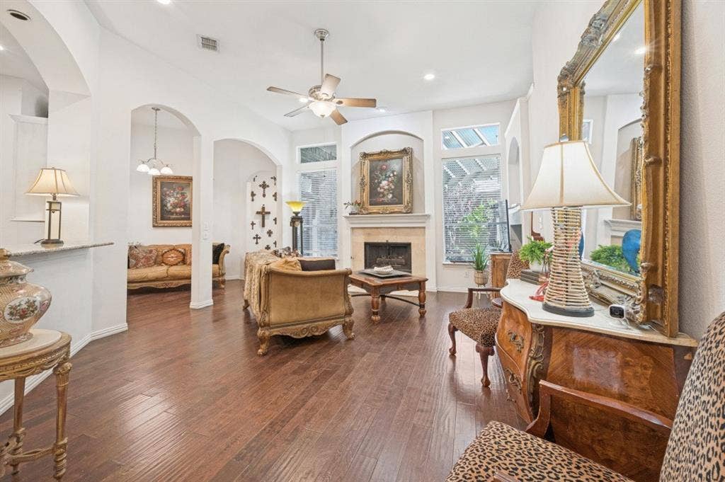 3025 Westminster Drive, Farmers Branch, TX 75234 3025 Westminster Drive, Farmers Branch, TX 75234