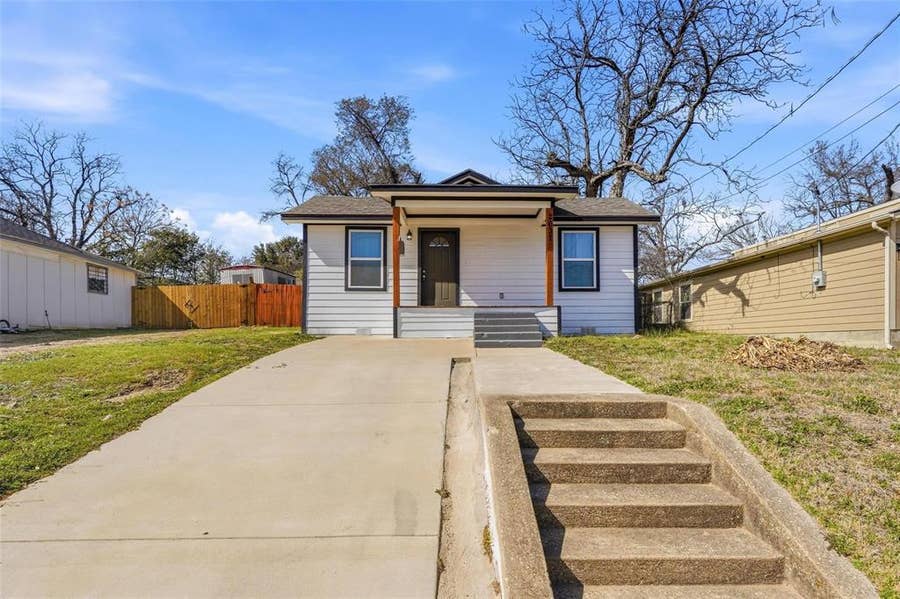 Property photo for 2637 Pine Street, Dallas, TX