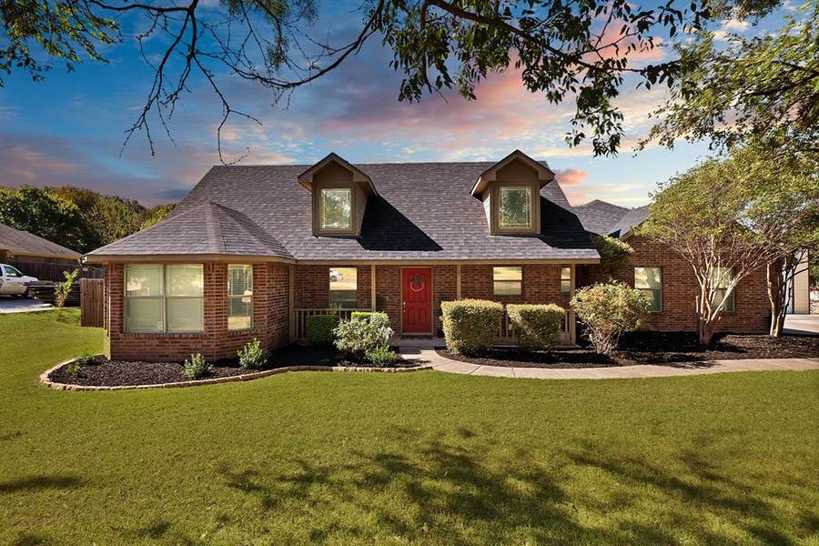 Property photo for 133 Miramar Circle, Weatherford, TX