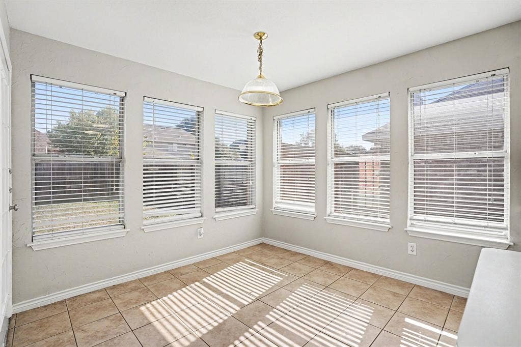 2604 Creek Crossing Road, Mesquite, TX 75181 2604 Creek Crossing Road, Mesquite, TX 75181