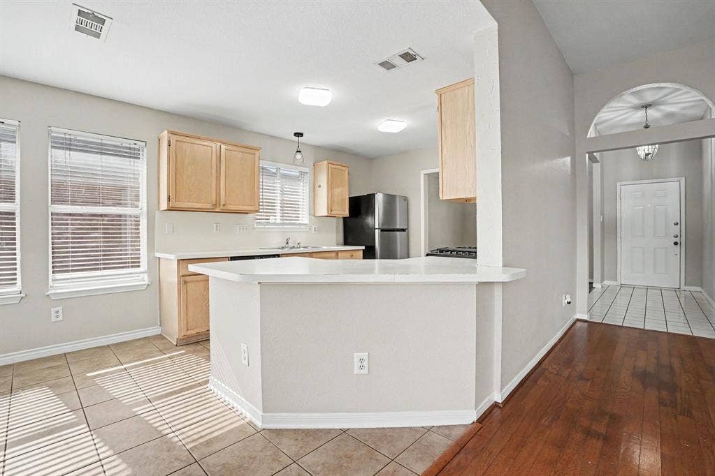 2604 Creek Crossing Road, Mesquite, TX 75181 2604 Creek Crossing Road, Mesquite, TX 75181