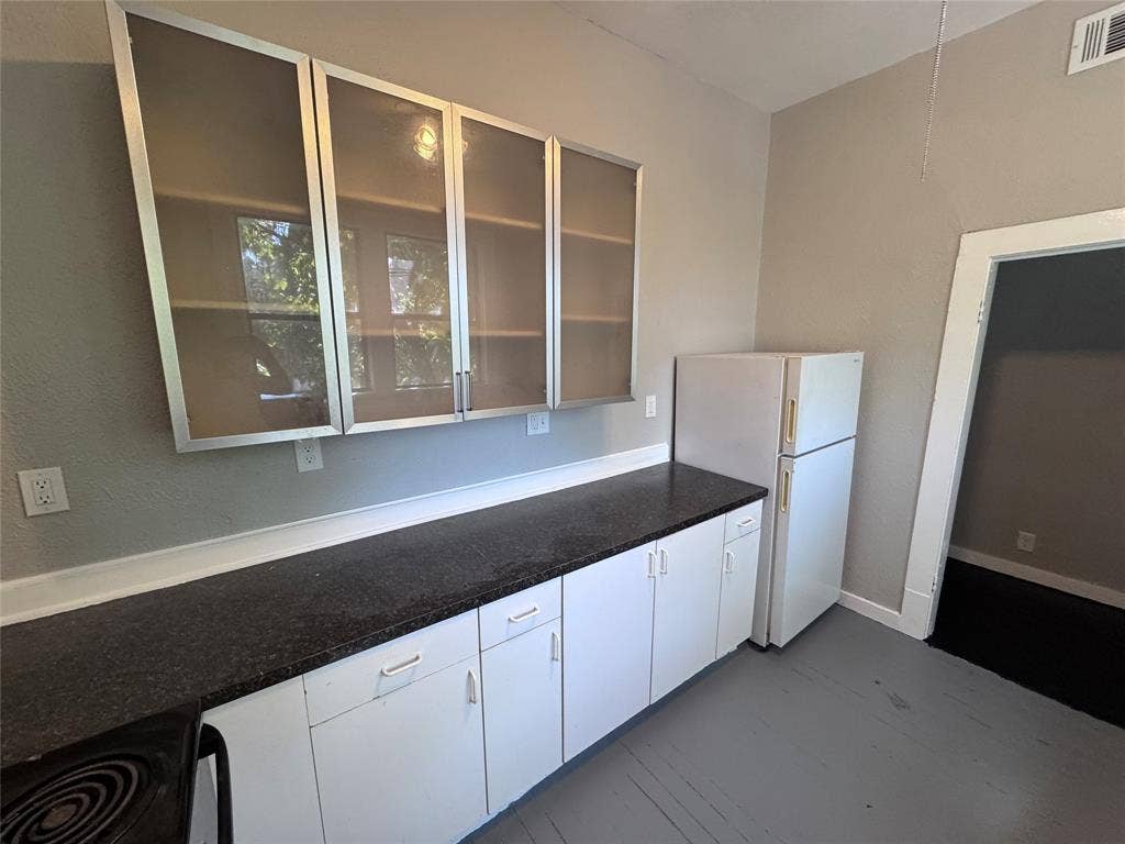 411-A N Tyler Street, Dallas, TX 75208 411-A N Tyler Street, Dallas, TX 75208