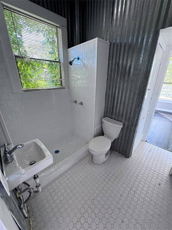 411-A N Tyler Street, Dallas, TX 75208 411-A N Tyler Street, Dallas, TX 75208