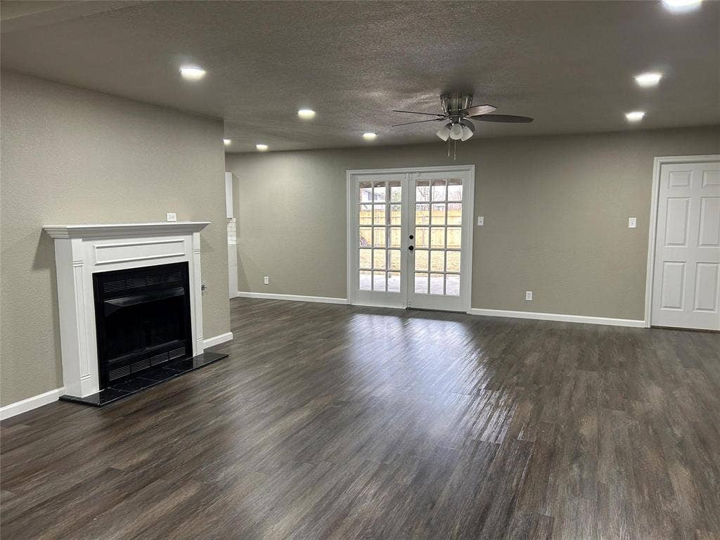 220 N Bernice Drive, Garland, TX 75042 220 N Bernice Drive, Garland, TX 75042