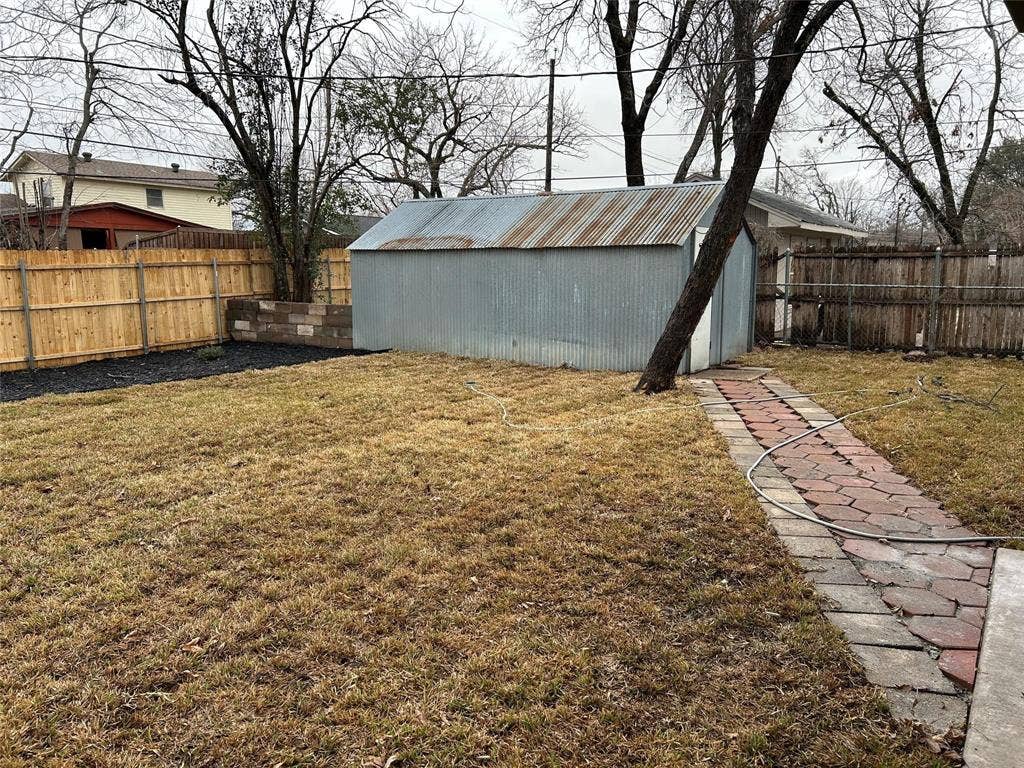 220 N Bernice Drive, Garland, TX 75042 220 N Bernice Drive, Garland, TX 75042
