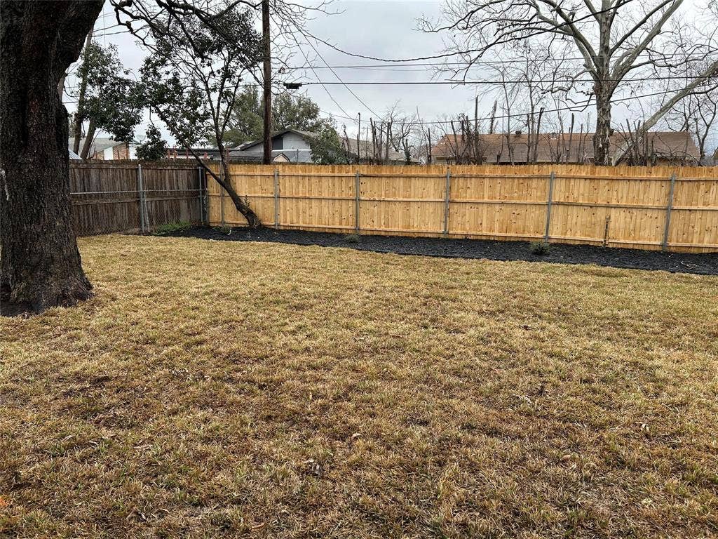220 N Bernice Drive, Garland, TX 75042 220 N Bernice Drive, Garland, TX 75042